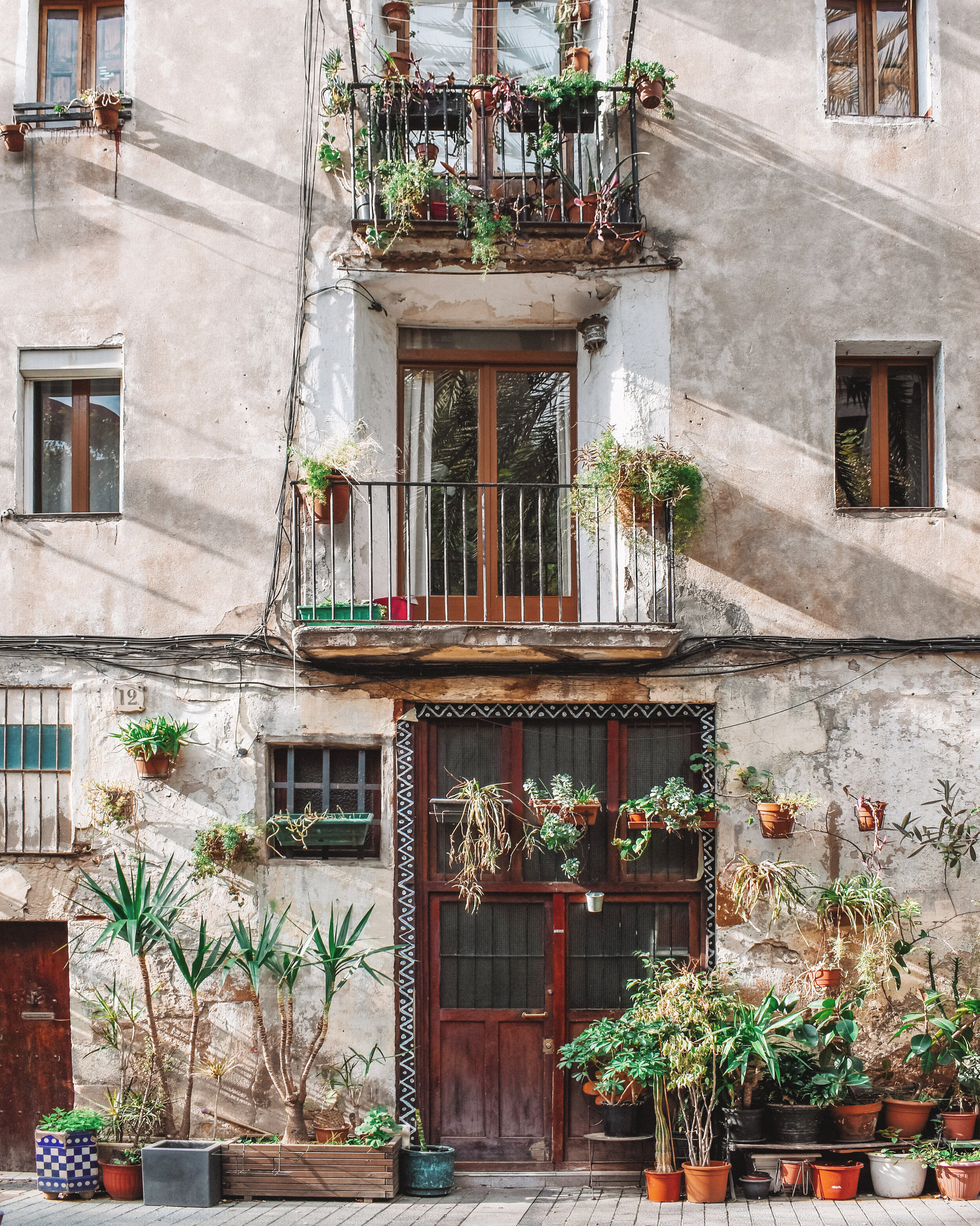 Barcelona is first and foremost the capital of catalonia, a proudly autonomous region that periodically attempts to break up with spain . Best Of Barcelona Traveling Raja