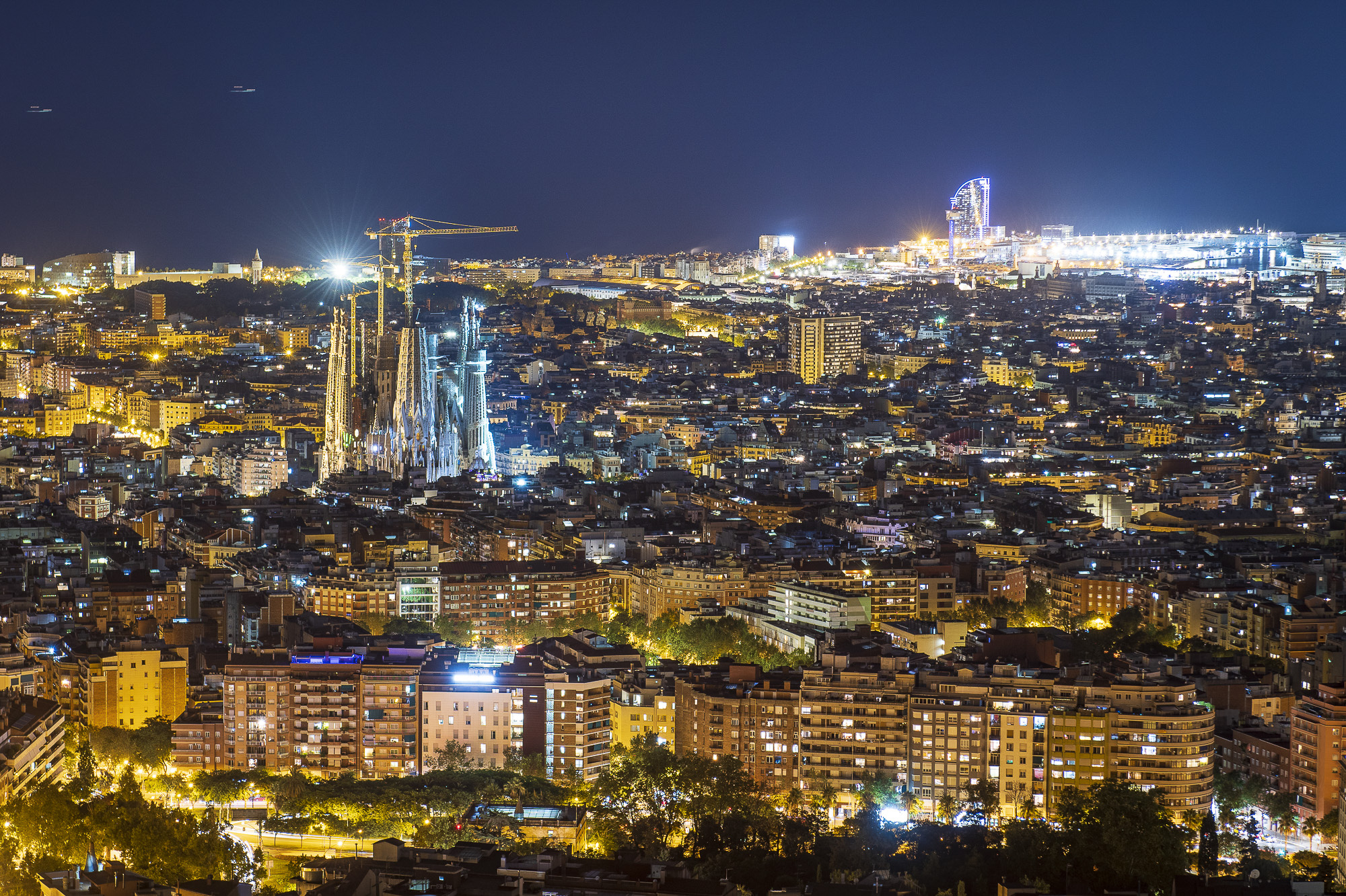 I agree to receive emails with information about barcelona and foreverbarcelona tours. Barcelona Photo Tours Aperture Tours