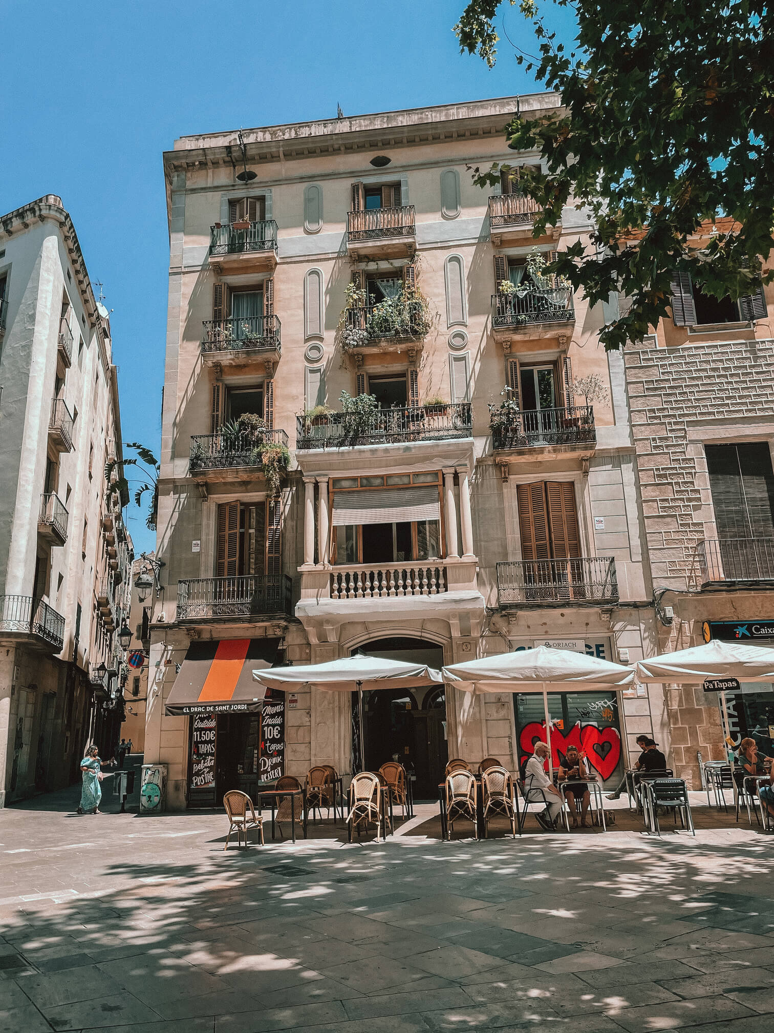 Mediterranean coastline, whimsical architecture, nightlife that starts when you’d expect last call—. 2 Days In Barcelona The Ultimate Barcelona Itinerary Home To Havana