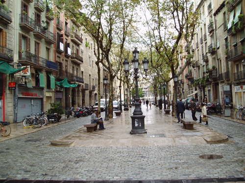 Exploring Barcelona Travel&nbsp;Host