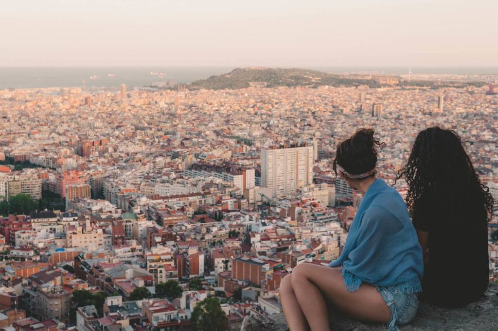 Exploring Barcelona Travel Guide Genre Package