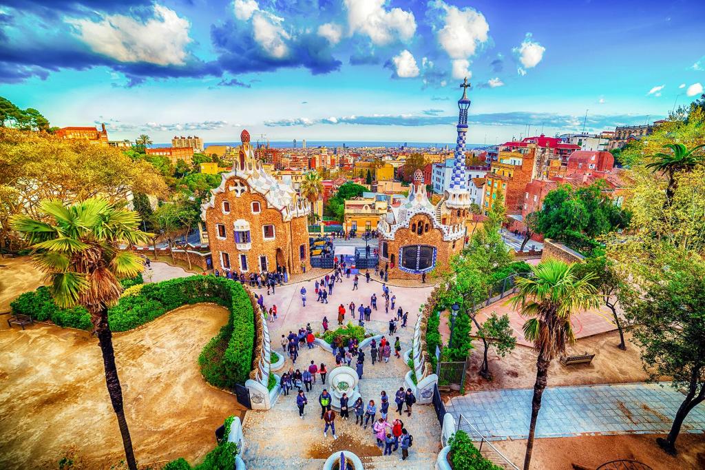 Exploring City Tour In Barcelona Packages