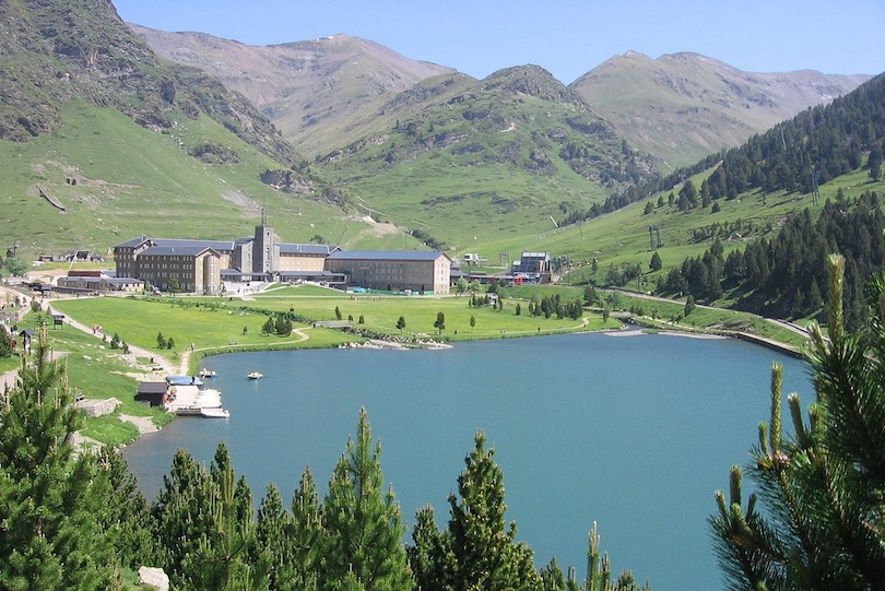 Amazing Day Trips From Barcelona Spain To France