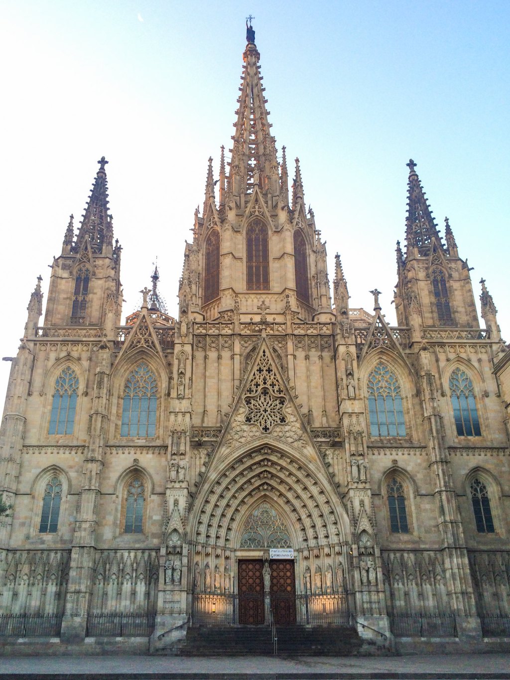 Barcelona Naval Tour Package