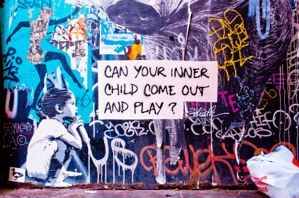 Exploring Barcelona Graffiti Tour Package
